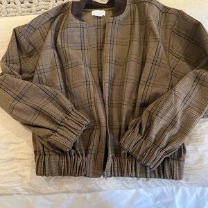 Oversized small cropped zipper jacket